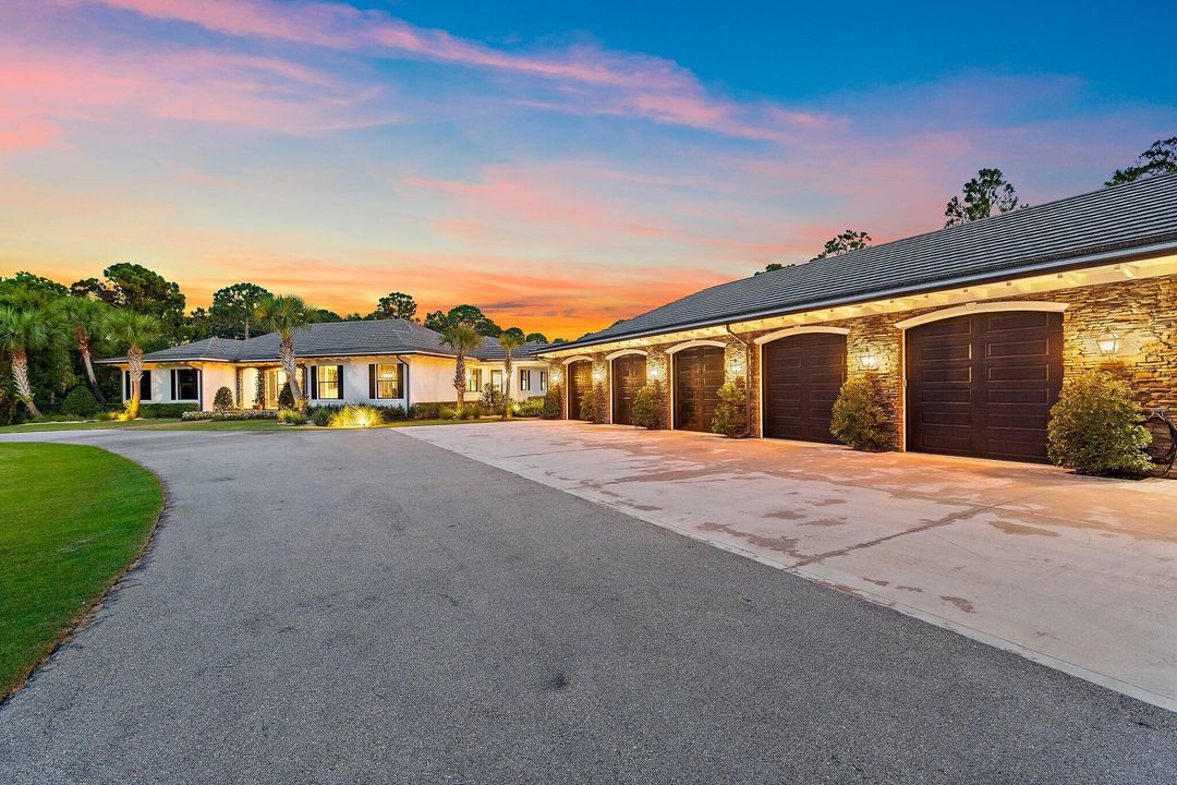 Active With Contract: $5,600,000 (4 beds, 4 baths, 5468 Square Feet)