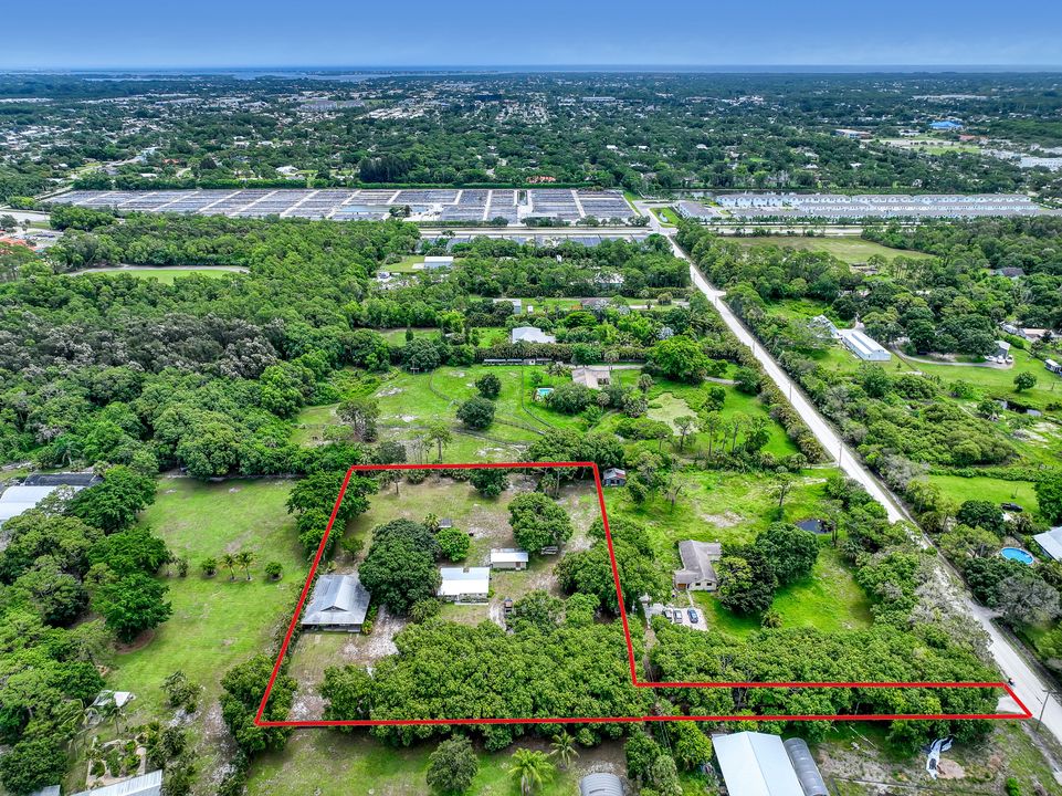 Activo con contrato: $799,000 (4 camas, 3 baños, 1880 Pies cuadrados)