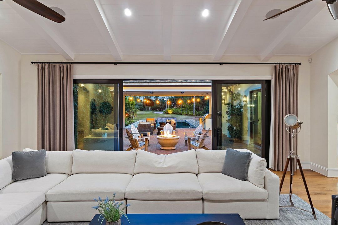 Active With Contract: $5,600,000 (4 beds, 4 baths, 5468 Square Feet)