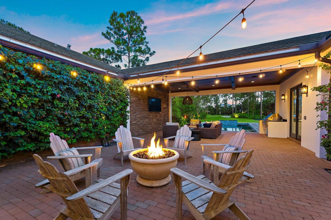 Active With Contract: $5,600,000 (4 beds, 4 baths, 5468 Square Feet)