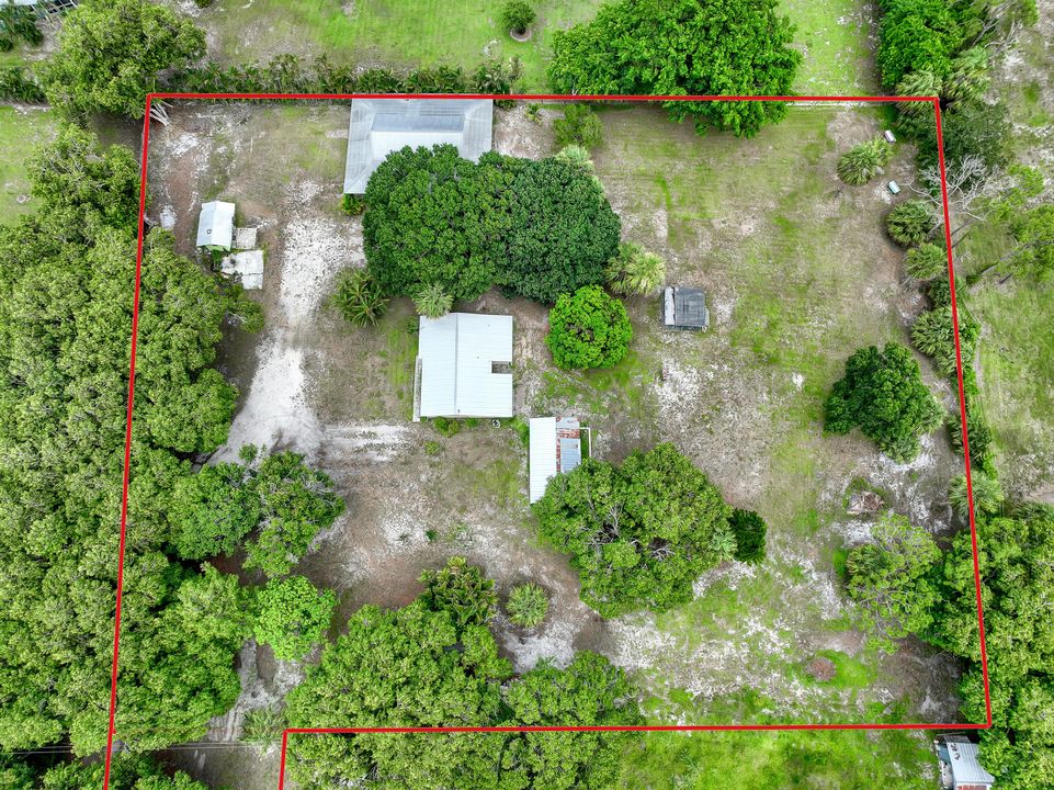 Activo con contrato: $799,000 (4 camas, 3 baños, 1880 Pies cuadrados)