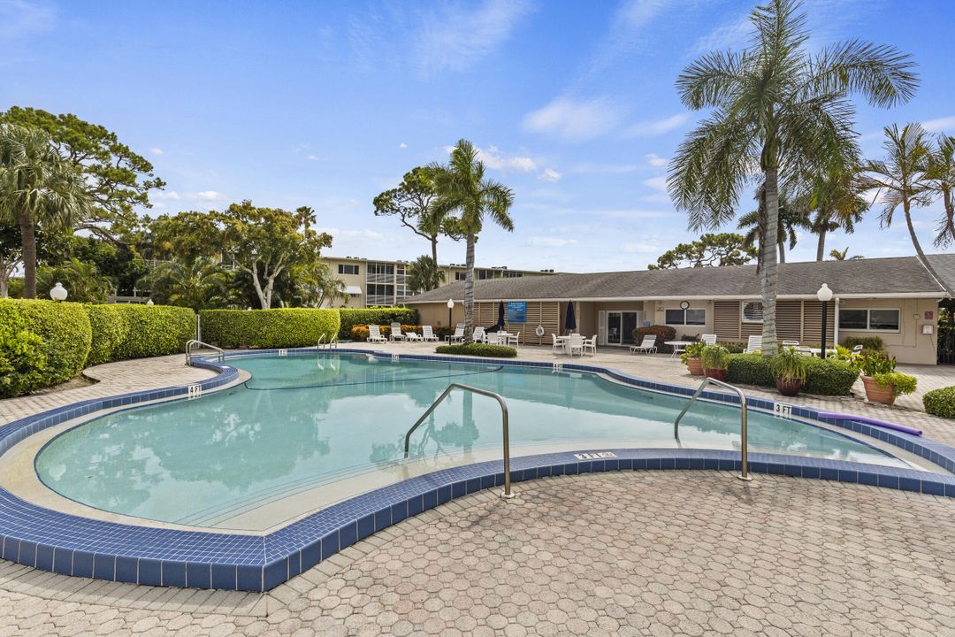 Activo con contrato: $45,000 (1 camas, 1 baños, 744 Pies cuadrados)