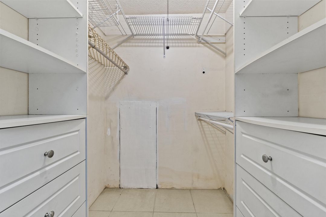 Activo con contrato: $45,000 (1 camas, 1 baños, 744 Pies cuadrados)