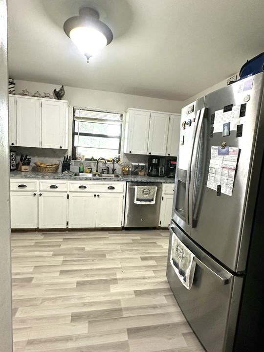 En Venta: $620,000 (4 camas, 2 baños, 3370 Pies cuadrados)