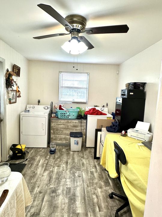 En Venta: $620,000 (4 camas, 2 baños, 3370 Pies cuadrados)