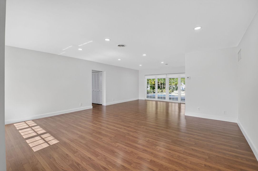 Activo con contrato: $789,999 (2 camas, 2 baños, 1331 Pies cuadrados)