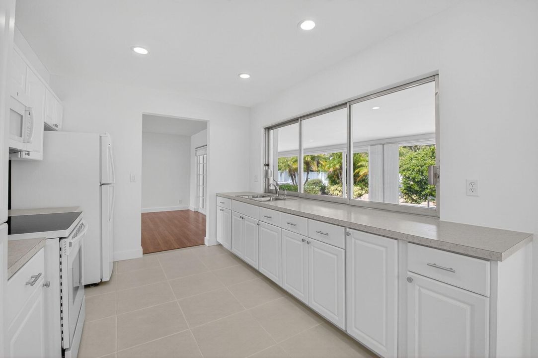 Activo con contrato: $789,999 (2 camas, 2 baños, 1331 Pies cuadrados)