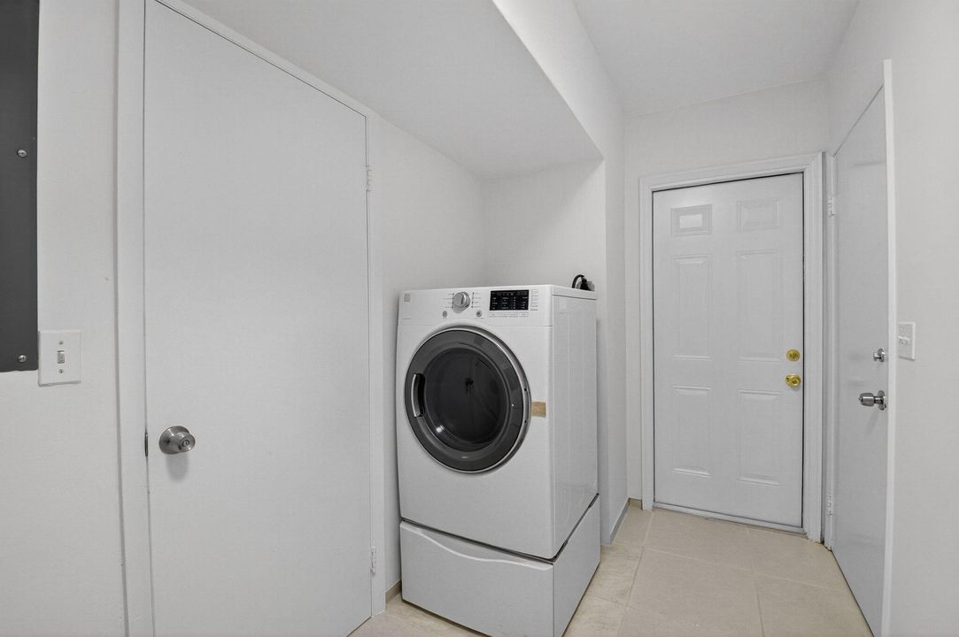 Activo con contrato: $789,999 (2 camas, 2 baños, 1331 Pies cuadrados)