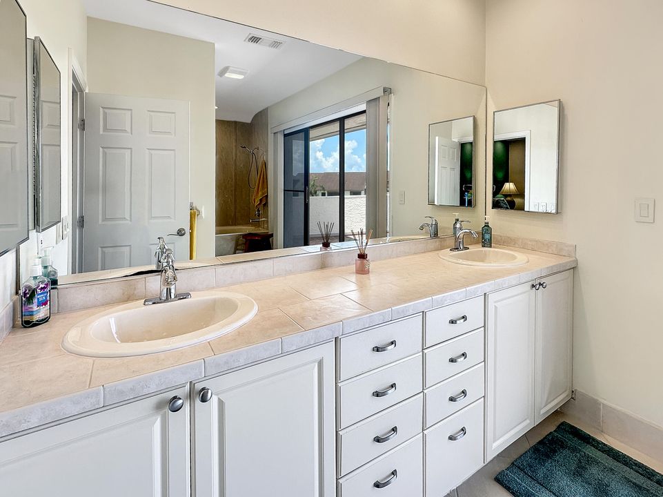 Active With Contract: $269,000 (3 beds, 2 baths, 2026 Square Feet)