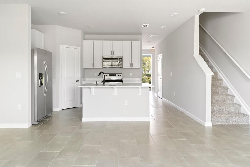 合同活跃: $2,699 (3 贝兹, 2 浴室, 1475 平方英尺)