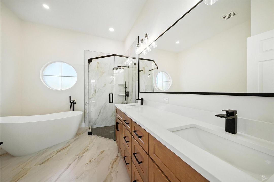 For Sale: $774,000 (3 beds, 2 baths, 2184 Square Feet)