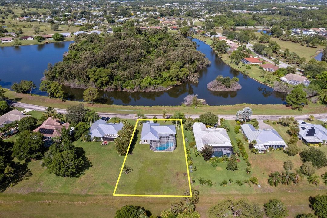 For Sale: $774,000 (3 beds, 2 baths, 2184 Square Feet)
