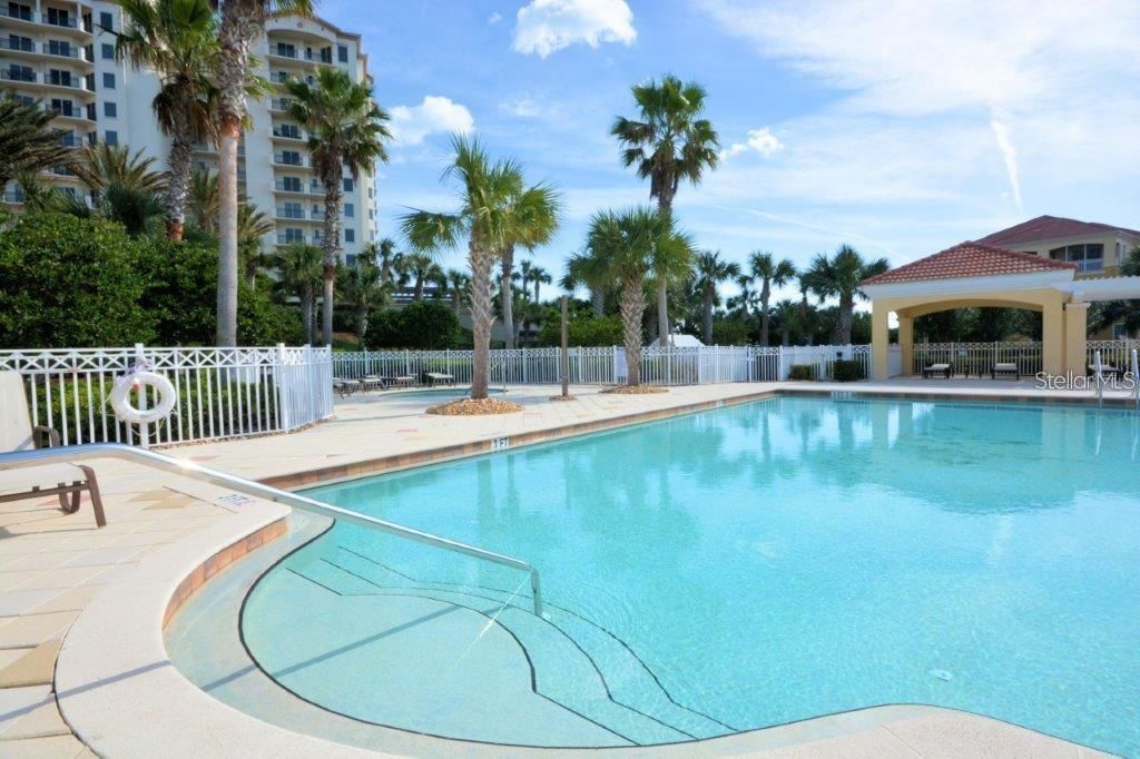 Под контрактом: $799,000 (3 спален, 2 ванн, 2480 Квадратных фут)