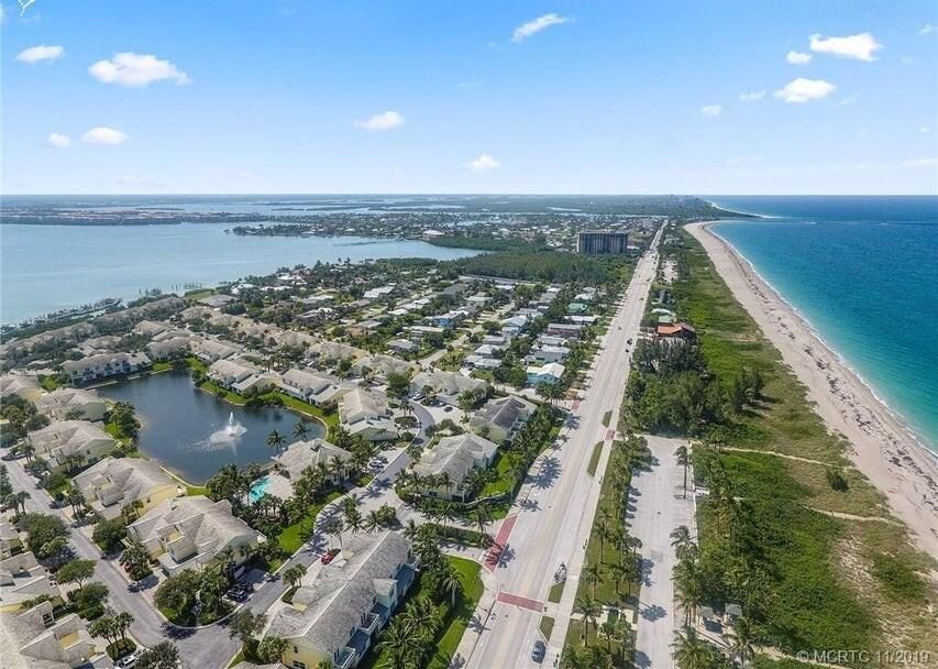 For Rent: $4,500 (3 beds, 3 baths, 2201 Square Feet)