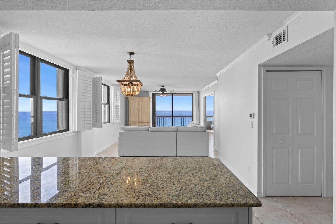 Active With Contract: $495,000 (2 beds, 2 baths, 1207 Square Feet)