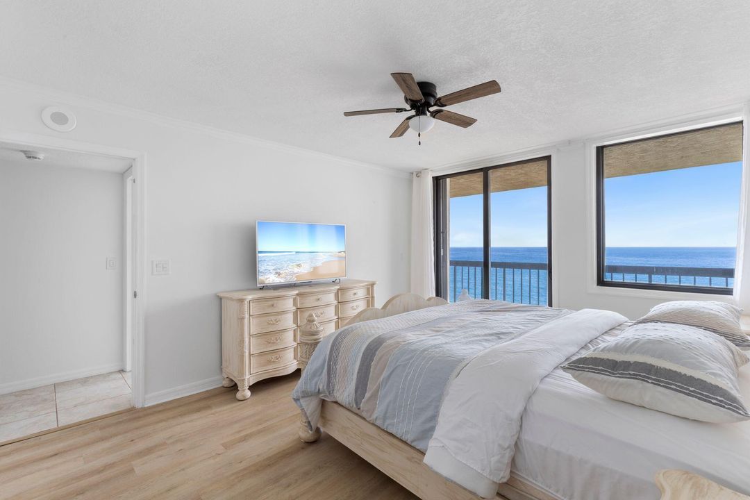 Active With Contract: $495,000 (2 beds, 2 baths, 1207 Square Feet)