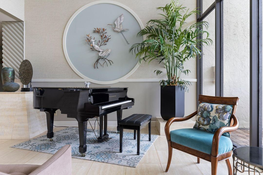 Active With Contract: $495,000 (2 beds, 2 baths, 1207 Square Feet)