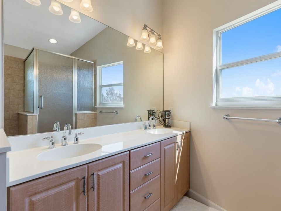 待售: $1,789,000 (4 贝兹, 2 浴室, 3714 平方英尺)