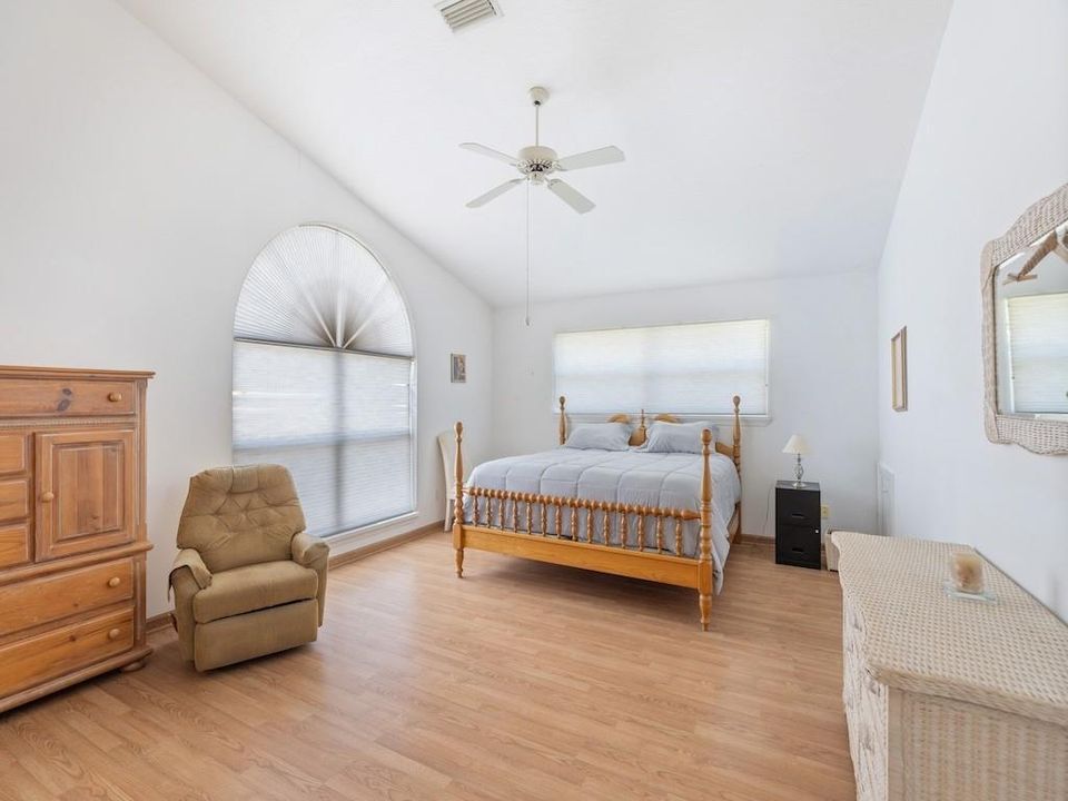 待售: $1,789,000 (4 贝兹, 2 浴室, 3714 平方英尺)