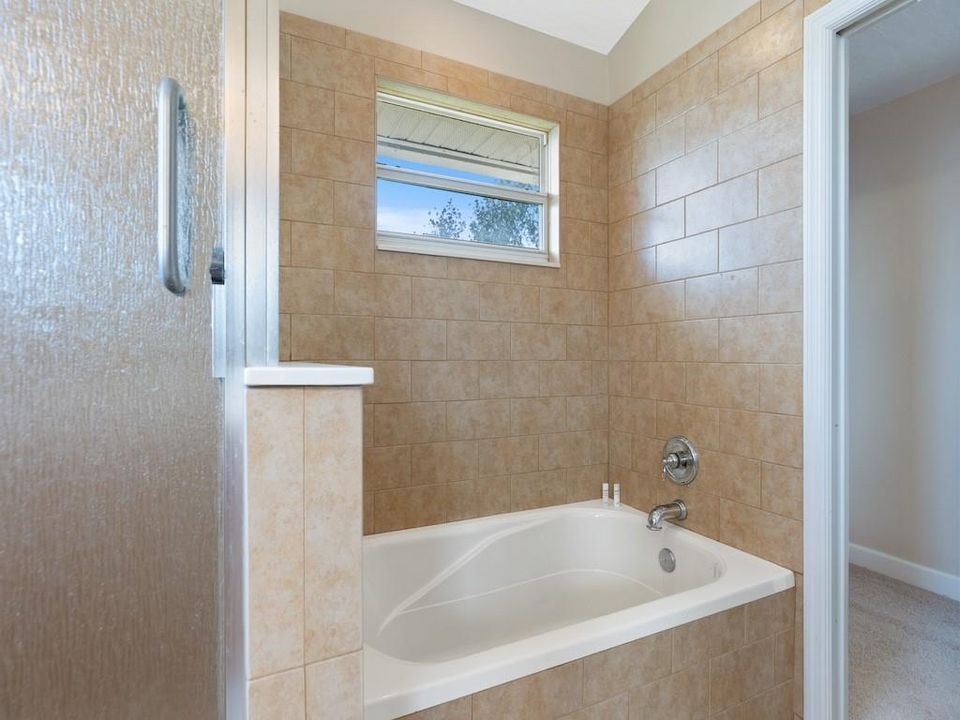 待售: $1,789,000 (4 贝兹, 2 浴室, 3714 平方英尺)