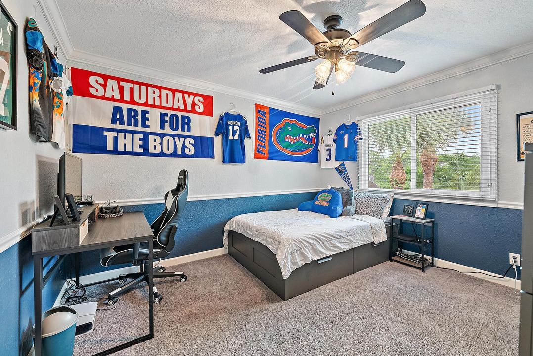 待售: $799,000 (4 贝兹, 3 浴室, 2697 平方英尺)