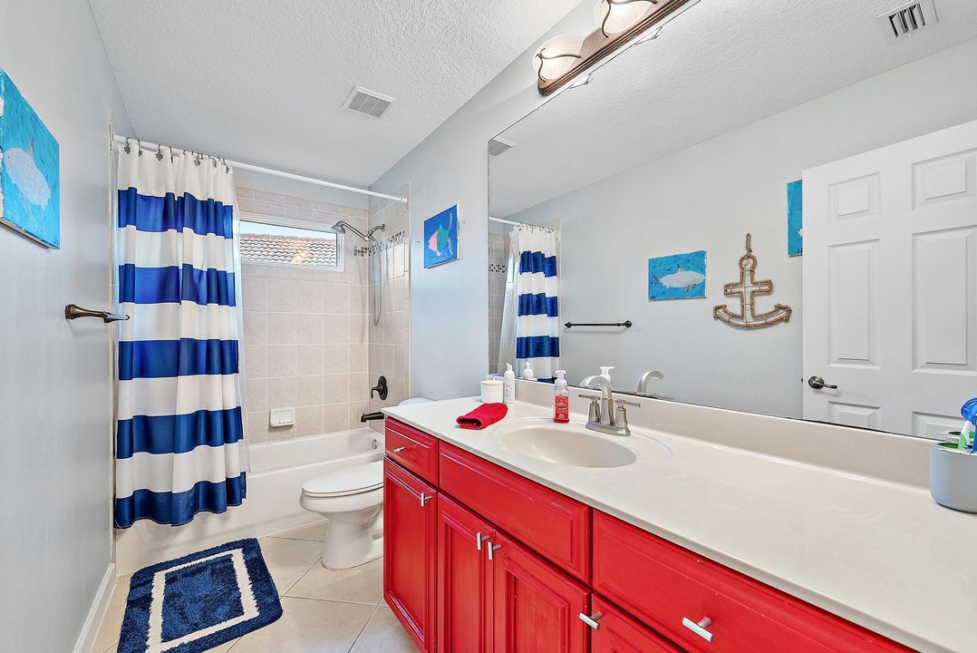 待售: $799,000 (4 贝兹, 3 浴室, 2697 平方英尺)