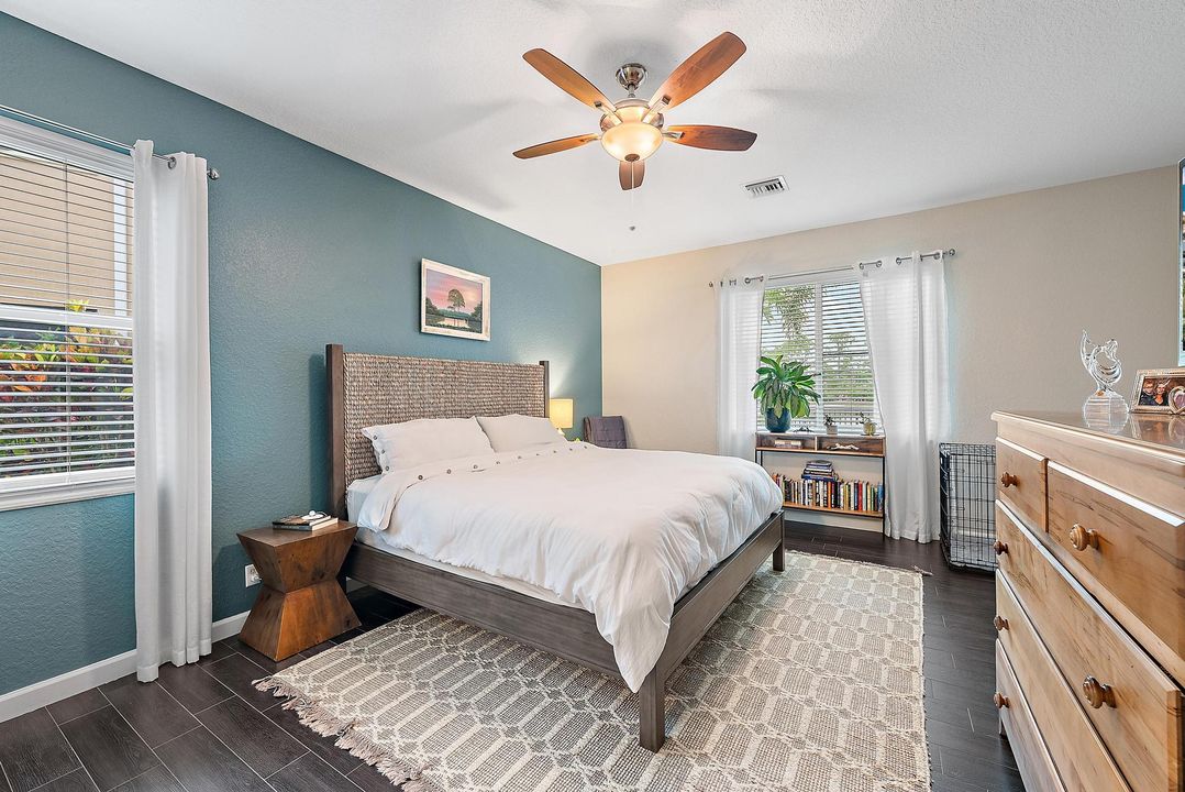 待售: $799,000 (4 贝兹, 3 浴室, 2697 平方英尺)