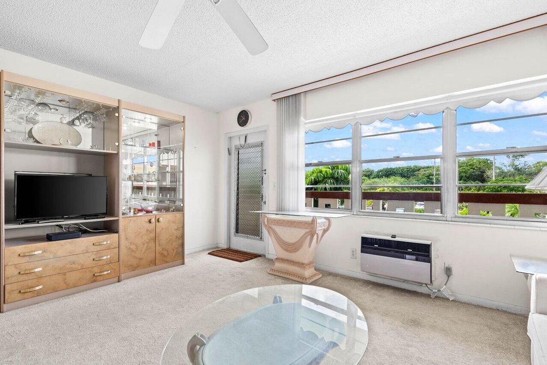 待售: $75,000 (1 贝兹, 1 浴室, 600 平方英尺)