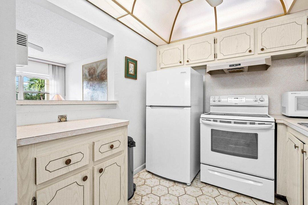 待售: $75,000 (1 贝兹, 1 浴室, 600 平方英尺)