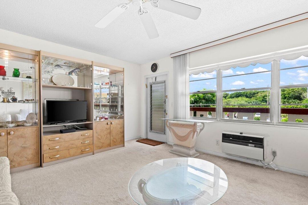 待售: $75,000 (1 贝兹, 1 浴室, 600 平方英尺)