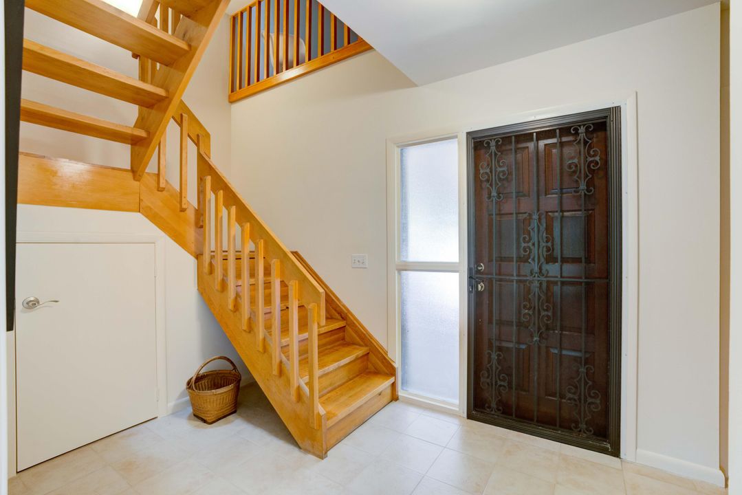 Active With Contract: $10,000 (3 beds, 2 baths, 2680 Square Feet)