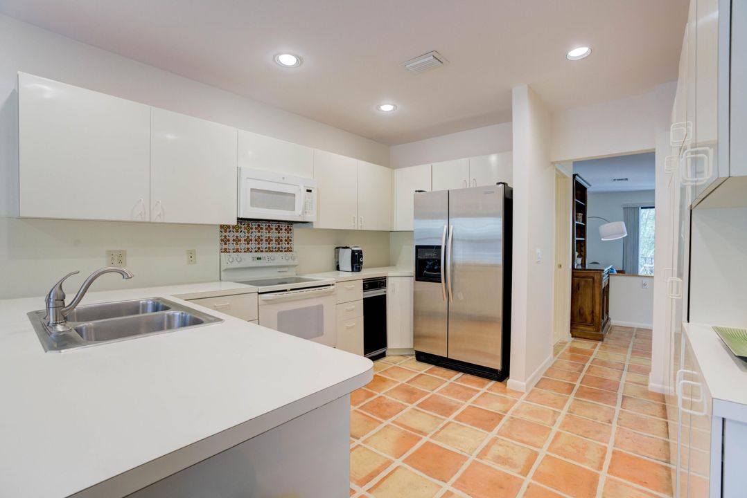 Active With Contract: $10,000 (3 beds, 2 baths, 2680 Square Feet)