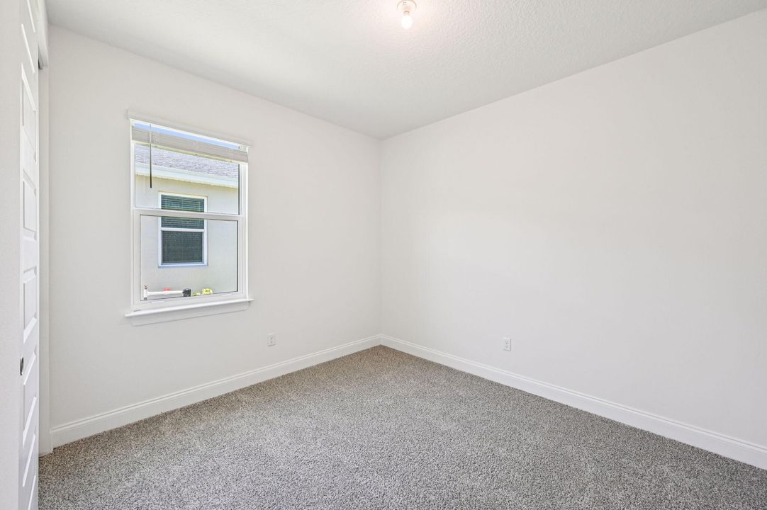 合同活跃: $457,140 (3 贝兹, 2 浴室, 2181 平方英尺)