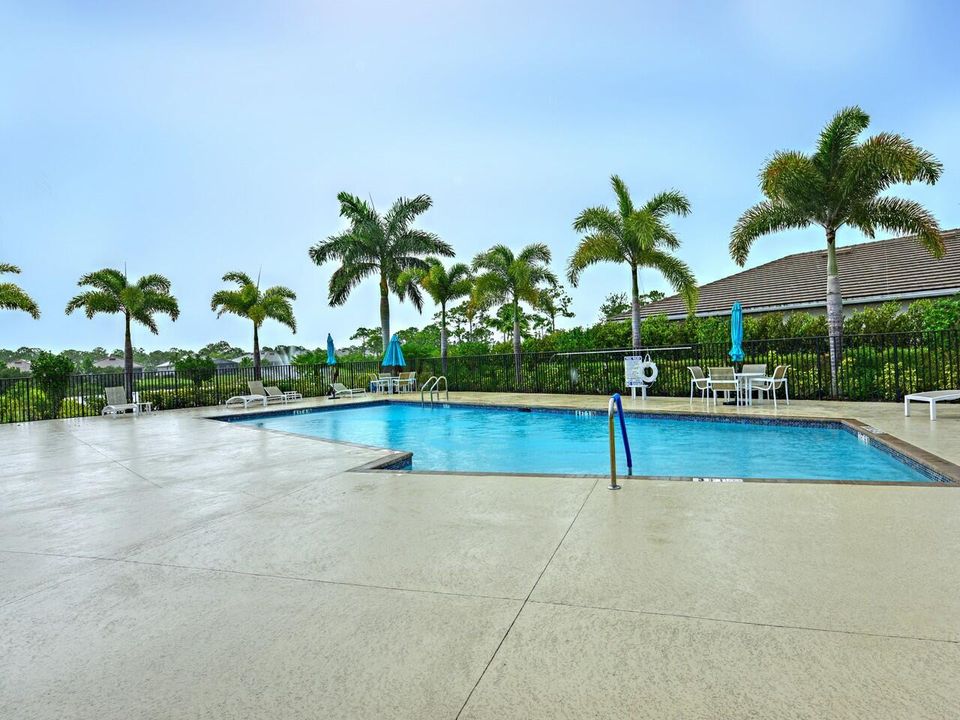 Activo con contrato: $525,000 (3 camas, 2 baños, 1808 Pies cuadrados)