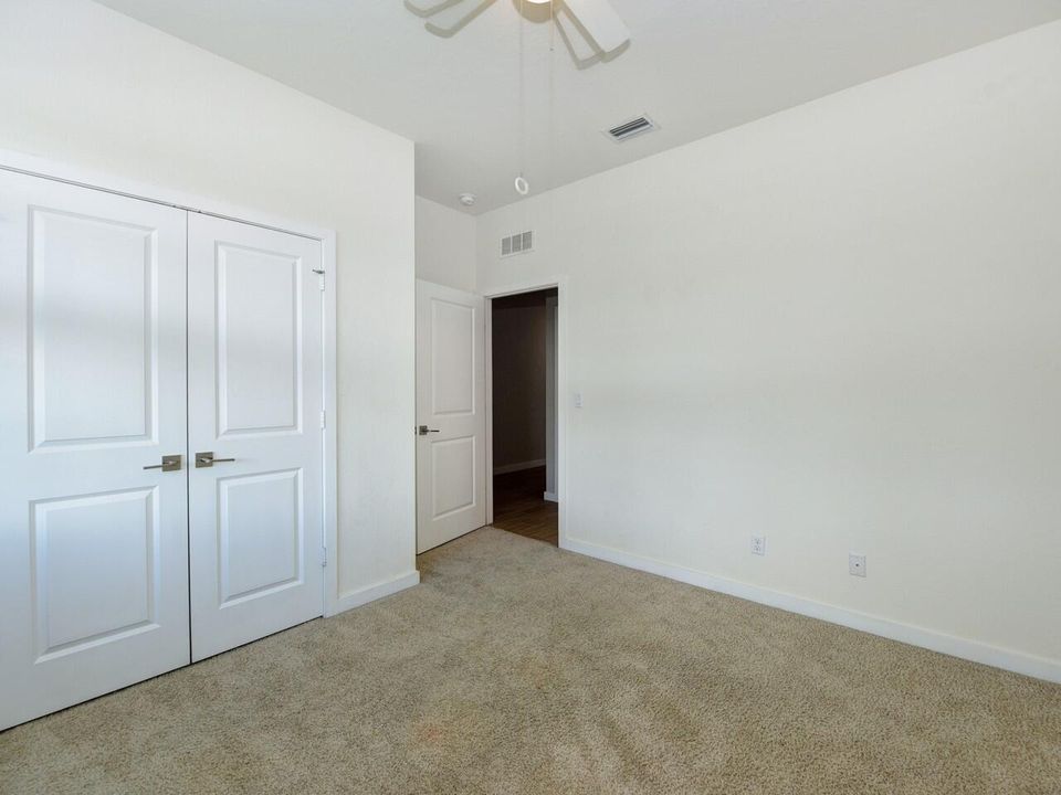 Activo con contrato: $525,000 (3 camas, 2 baños, 1808 Pies cuadrados)