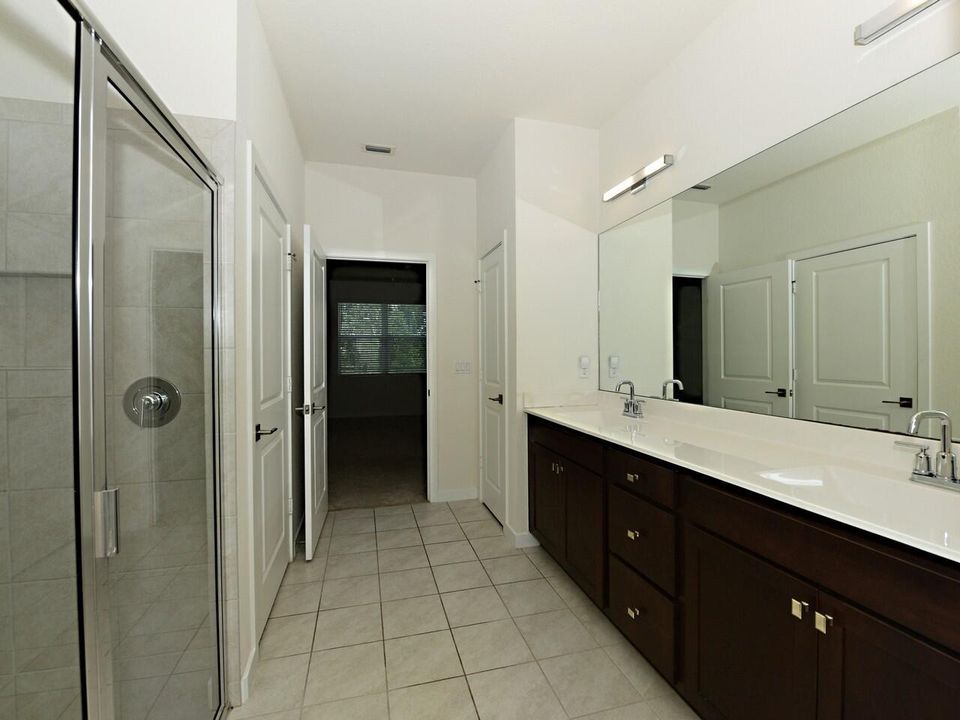 Activo con contrato: $525,000 (3 camas, 2 baños, 1808 Pies cuadrados)