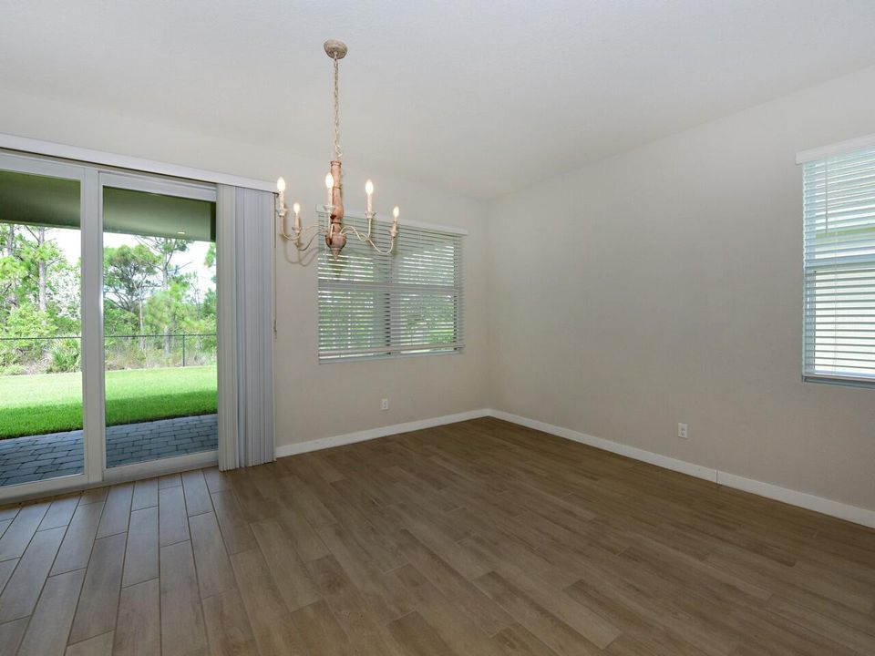 Activo con contrato: $525,000 (3 camas, 2 baños, 1808 Pies cuadrados)