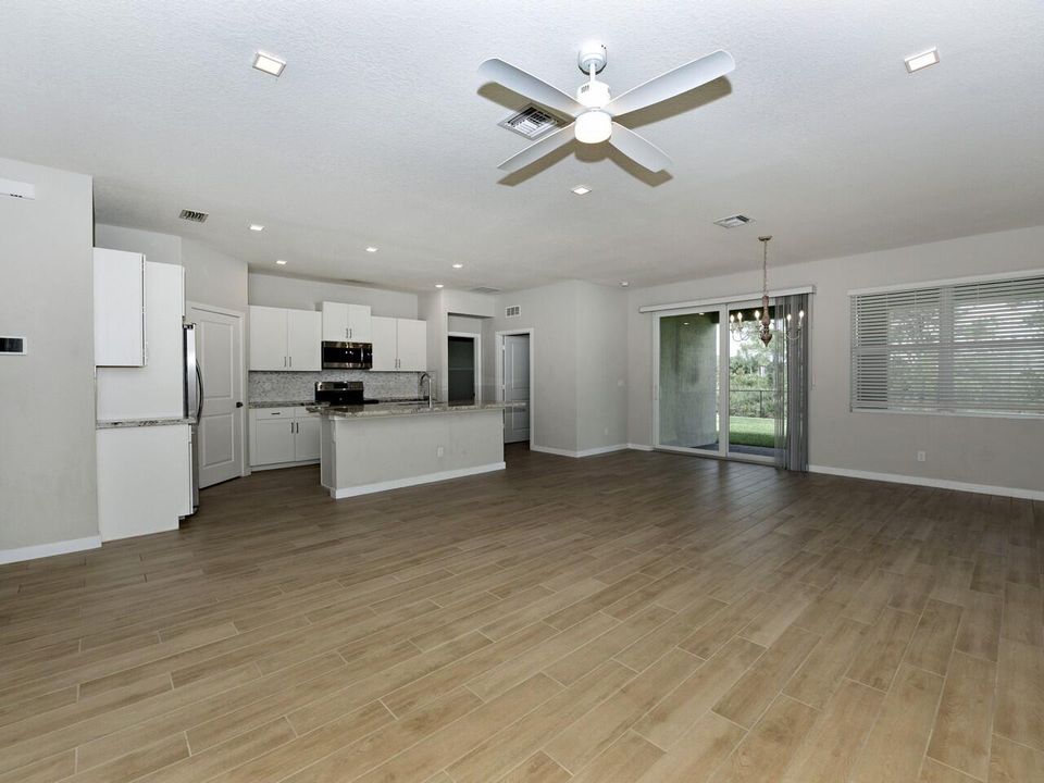 Activo con contrato: $525,000 (3 camas, 2 baños, 1808 Pies cuadrados)