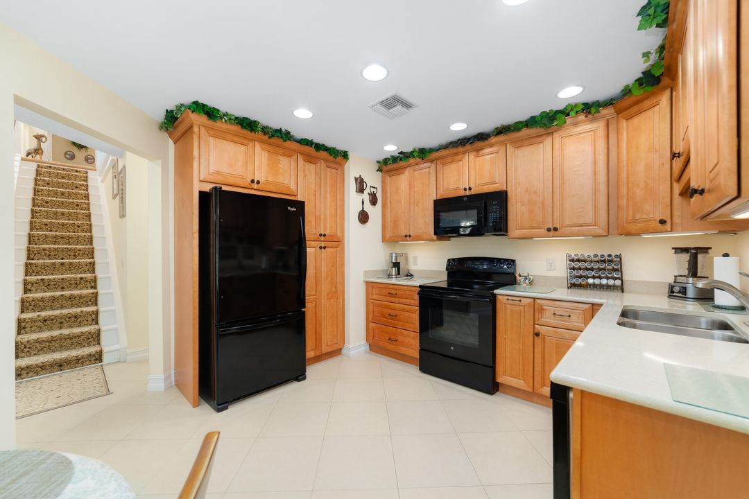 En Venta: $629,900 (3 camas, 2 baños, 1705 Pies cuadrados)