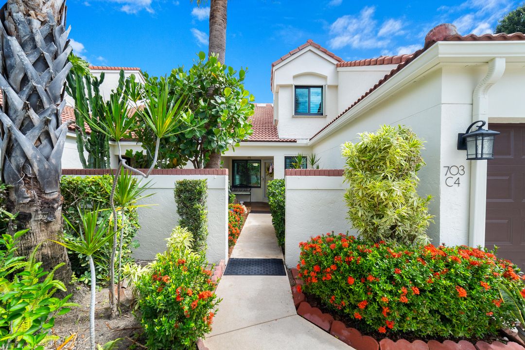 En Venta: $629,900 (3 camas, 2 baños, 1705 Pies cuadrados)