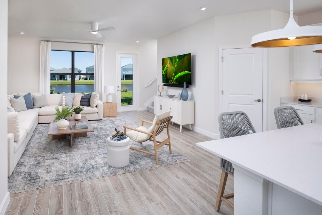 合同活跃: $413,290 (3 贝兹, 2 浴室, 1917 平方英尺)