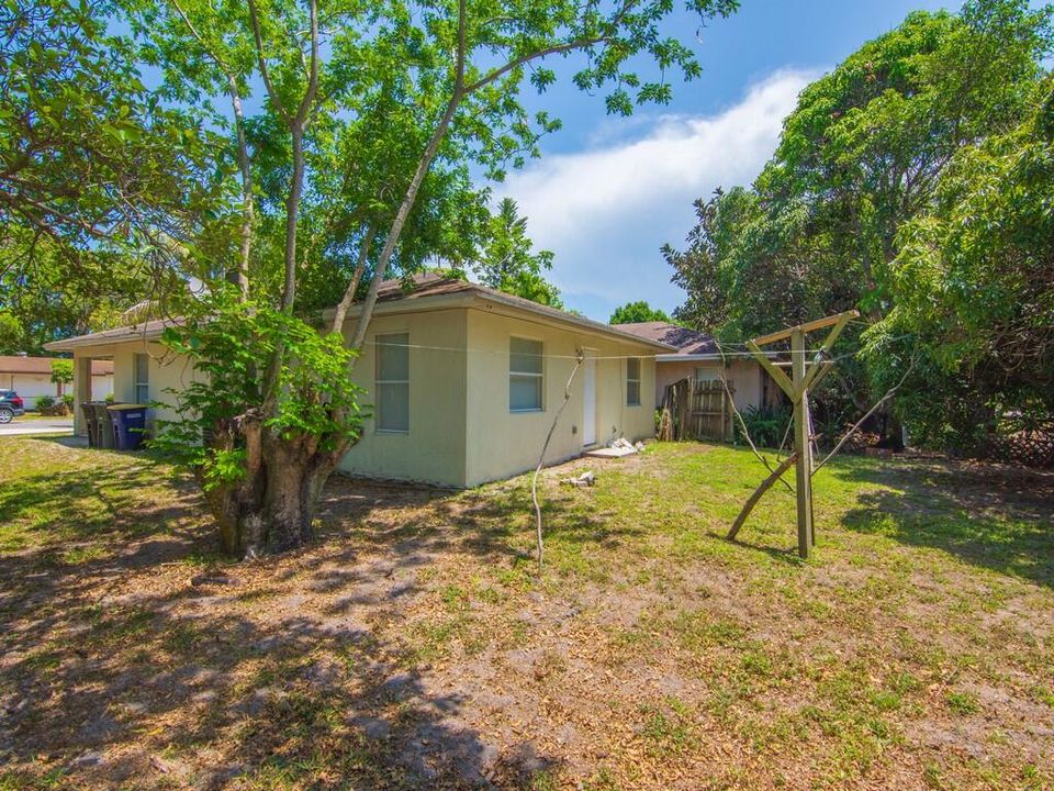 合同活跃: $224,900 (3 贝兹, 2 浴室, 1344 平方英尺)