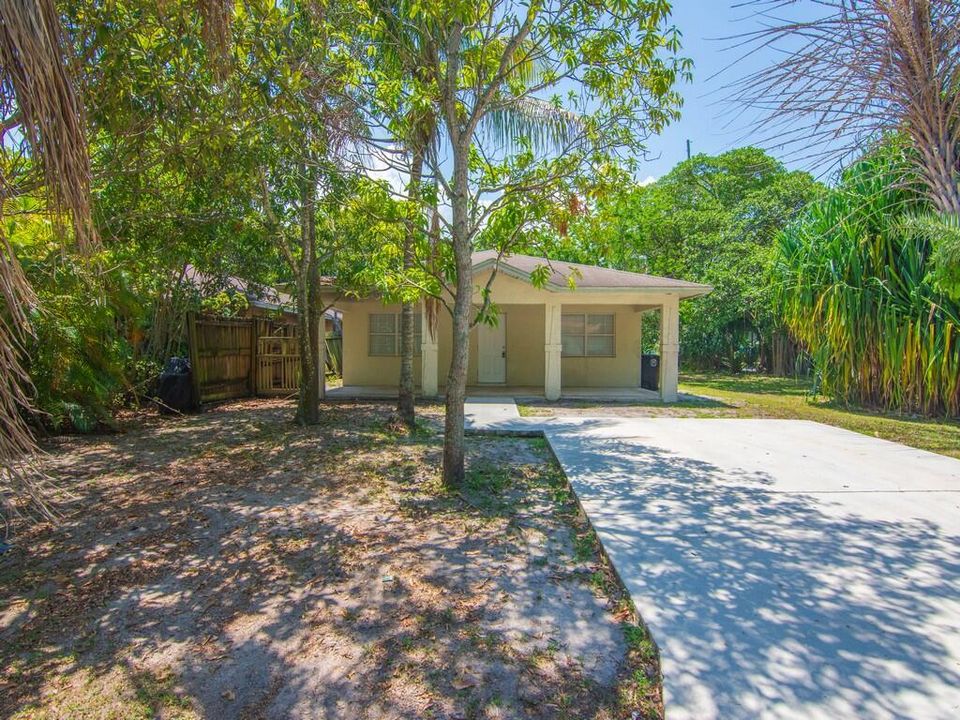 合同活跃: $224,900 (3 贝兹, 2 浴室, 1344 平方英尺)