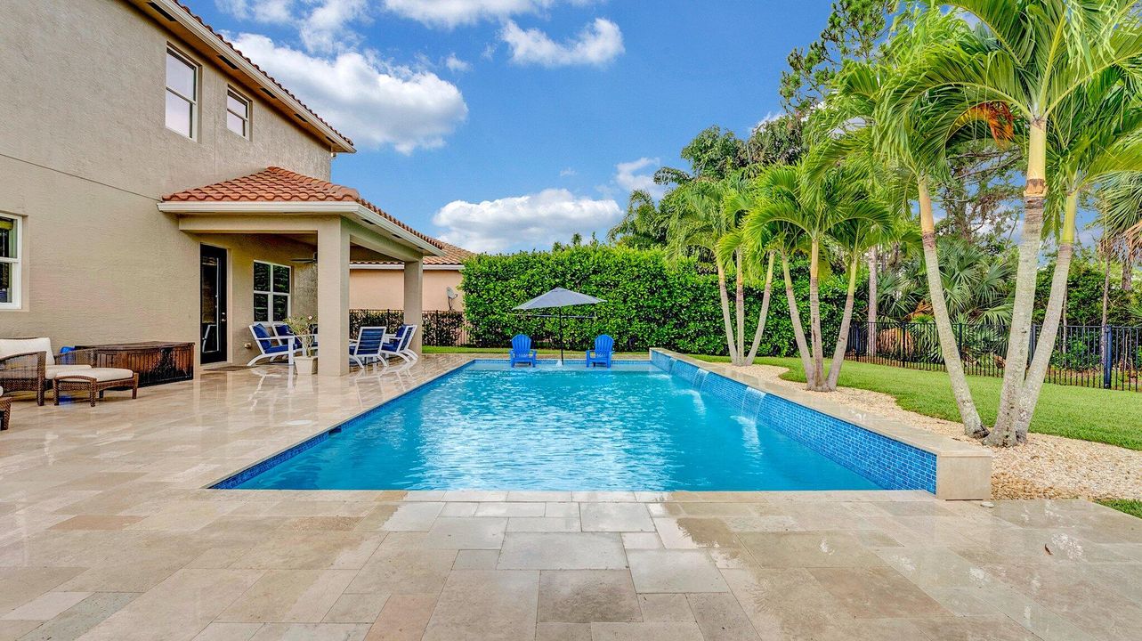 Activo con contrato: $875,000 (4 camas, 3 baños, 3410 Pies cuadrados)