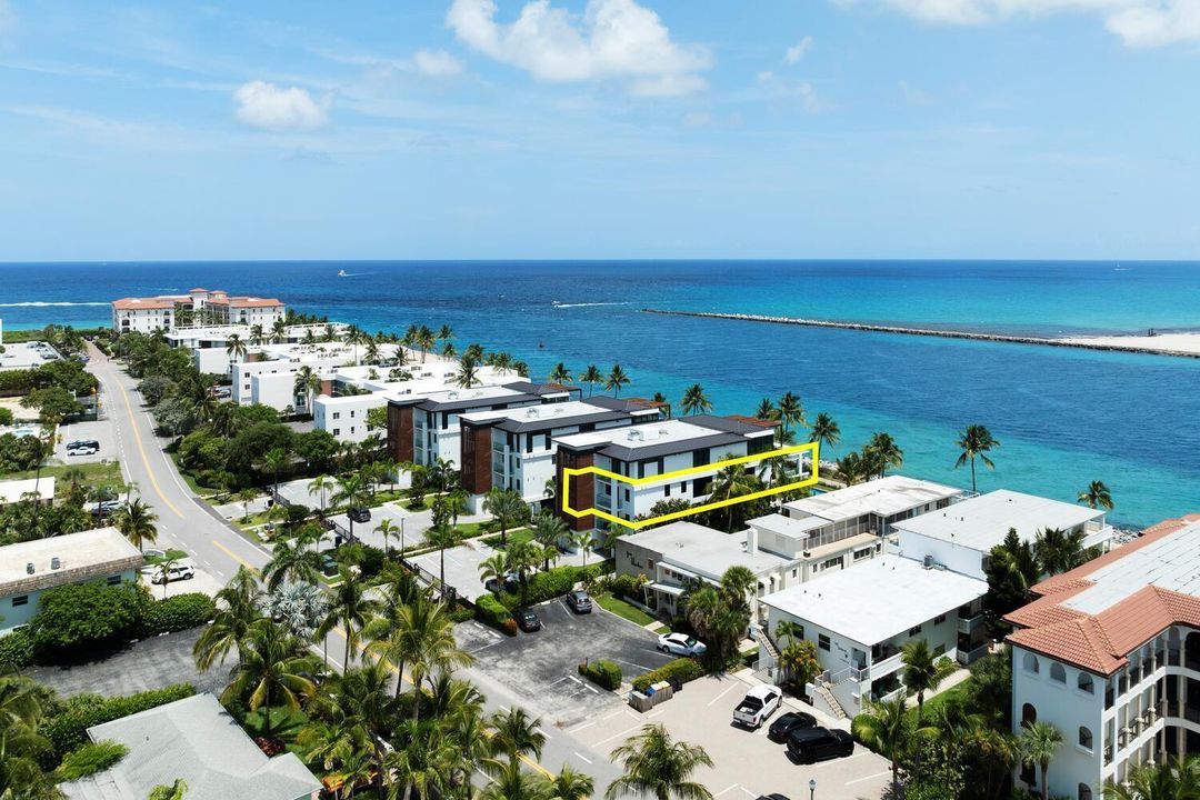 For Sale: $3,995,000 (3 beds, 3 baths, 2440 Square Feet)