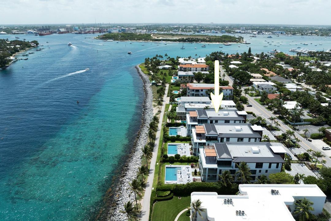 For Sale: $3,995,000 (3 beds, 3 baths, 2440 Square Feet)