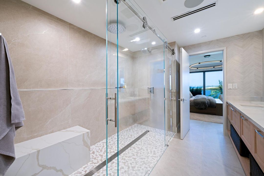 For Sale: $3,995,000 (3 beds, 3 baths, 2440 Square Feet)