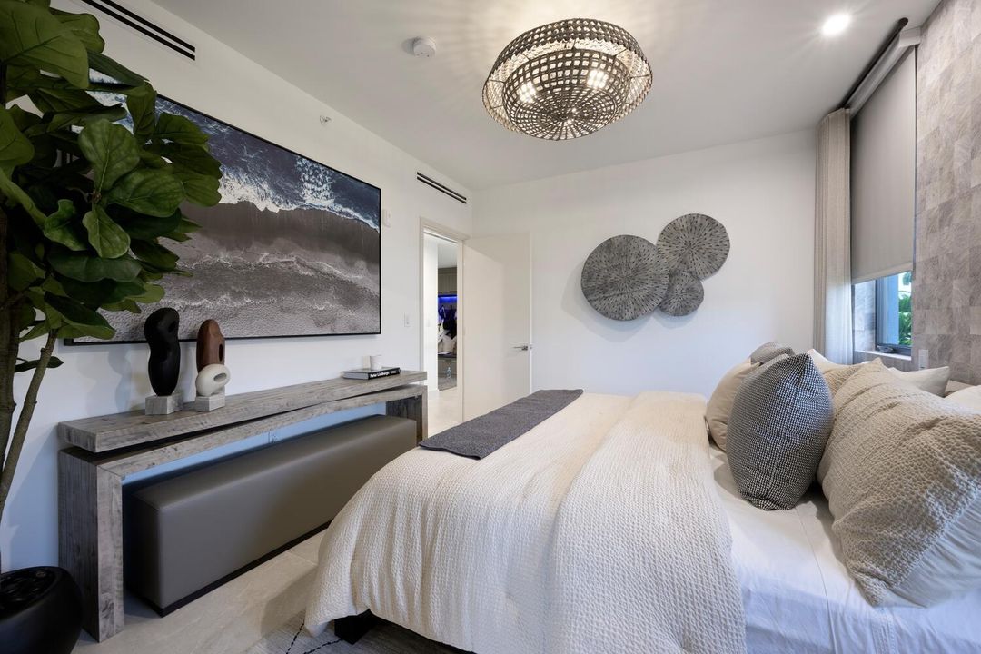 For Sale: $3,995,000 (3 beds, 3 baths, 2440 Square Feet)