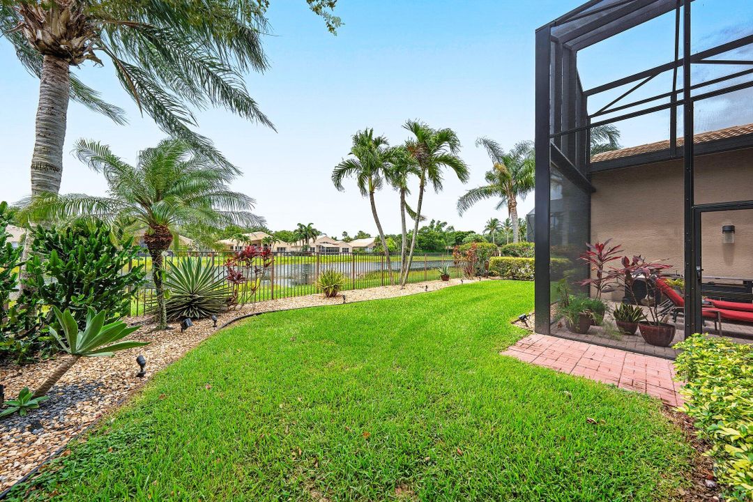 For Sale: $875,000 (4 beds, 2 baths, 2808 Square Feet)