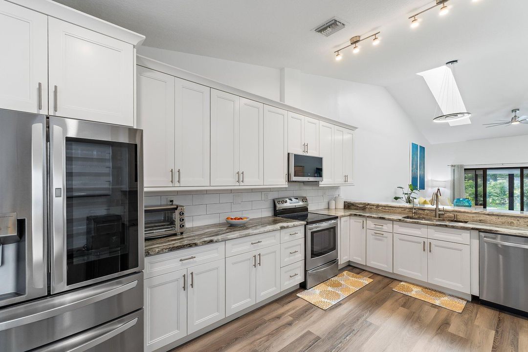 En Venta: $535,000 (2 camas, 2 baños, 1211 Pies cuadrados)